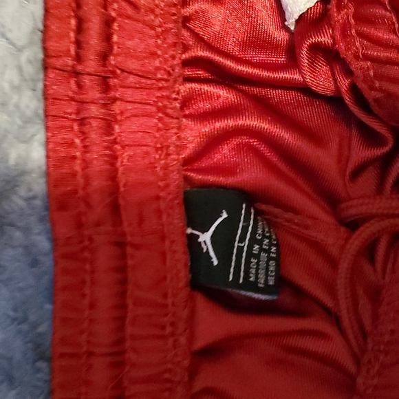[Item 7]Jordan basketball shorts w/ drawstring and pockets - Picture 3 of 3